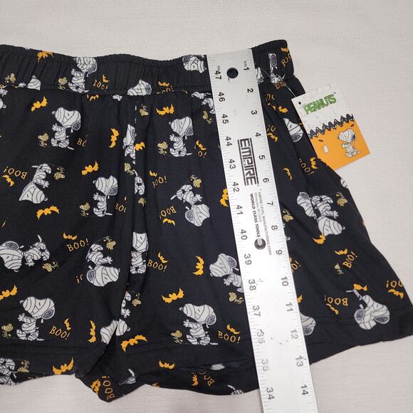 Snoopy Halloween Medium kids NWT - Picture 3 of 5